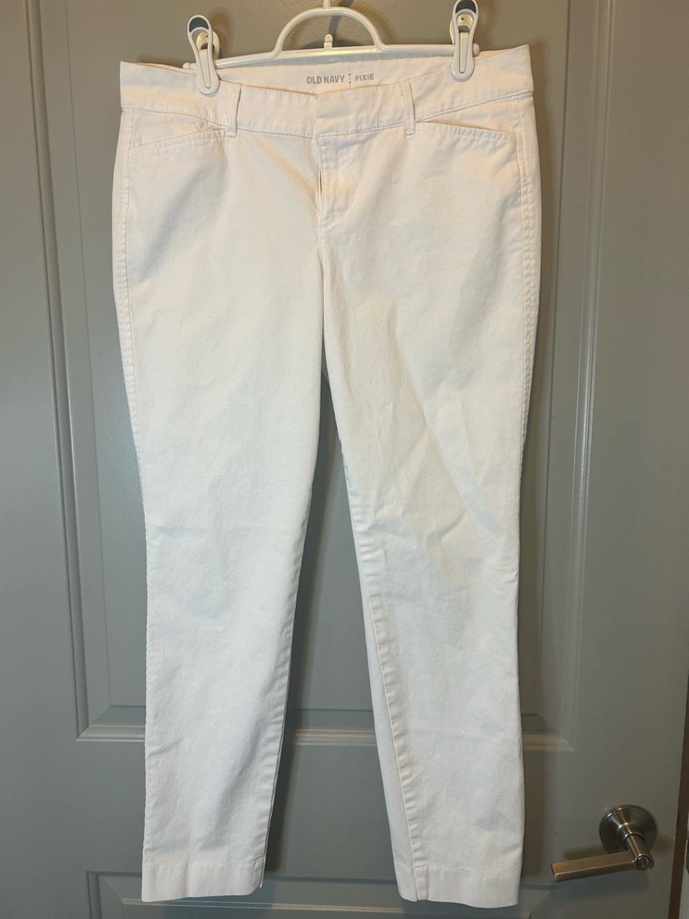 Old Navy White Skinny Pixie Jeans